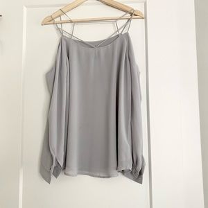 DAILYLOOK Strappy Open / Cold Shoulder Top M